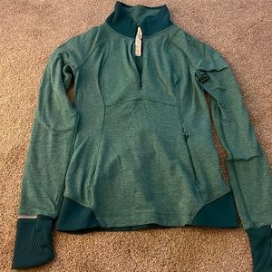 lululemon- green pullover